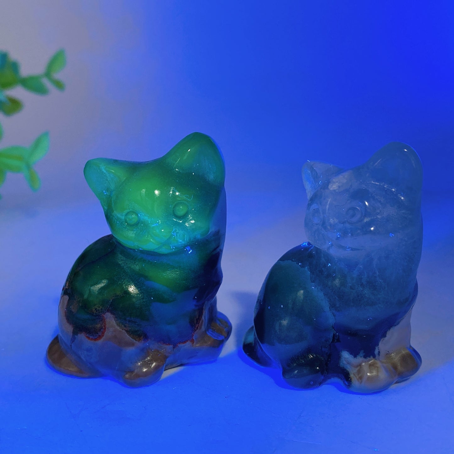 1.8"-2.1"  UV Reactive Volvanic Agate Turtle Elephant Cat Wolf Animal Carving Bulk Wholesale