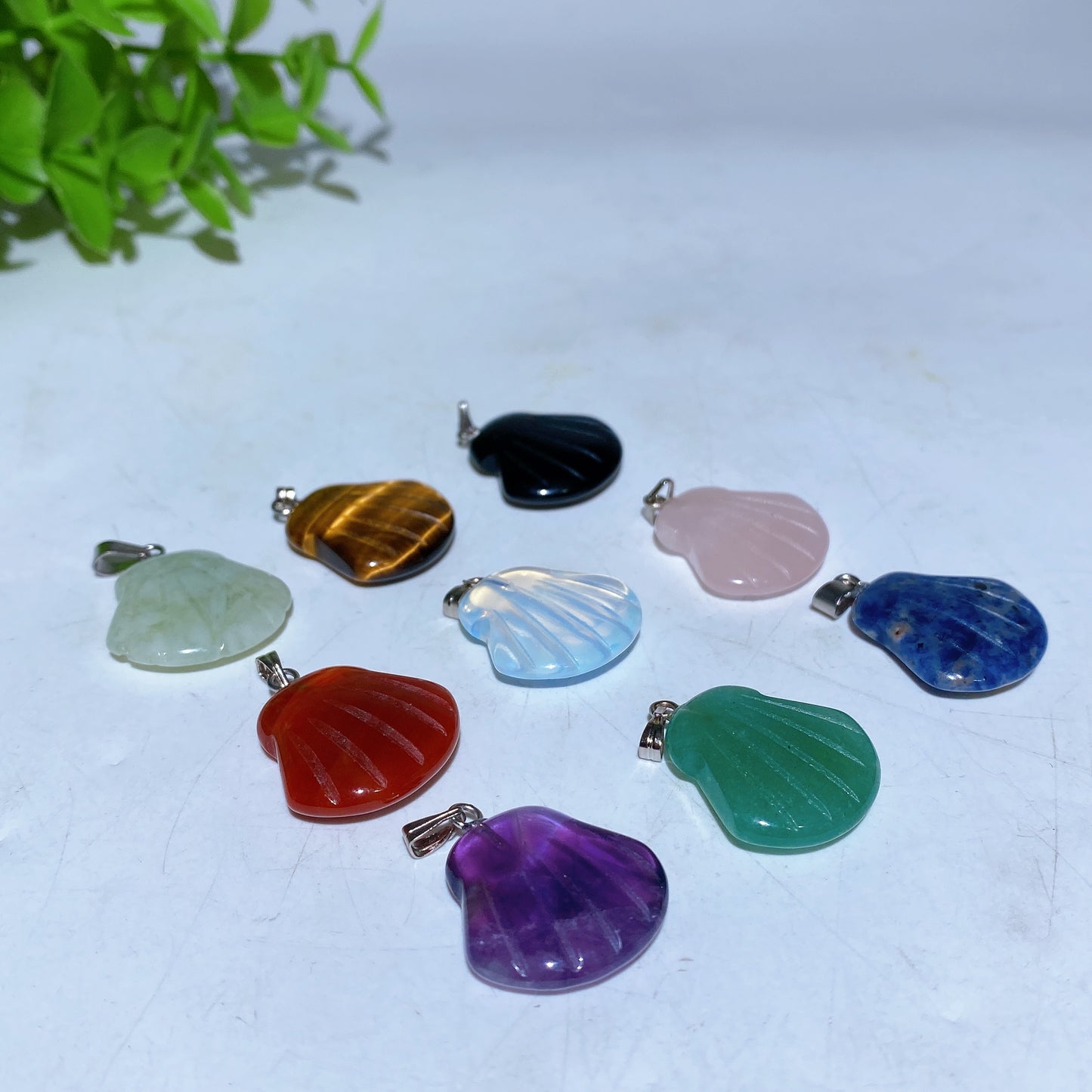 25mm Crystal Shell Pendant Crystal Healing Bulk Wholesale