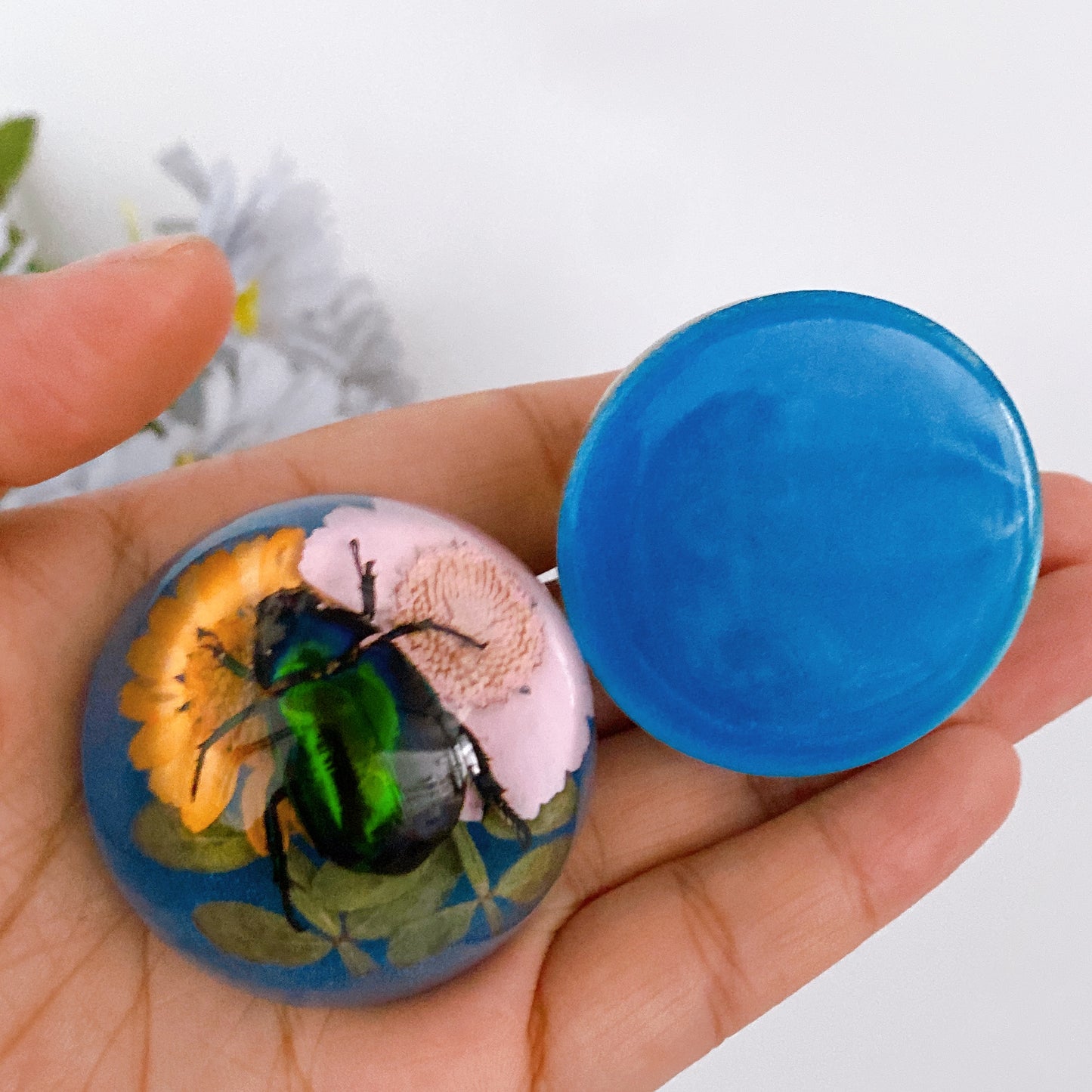 45mm Luminous Resin with Insect Free Form Crystal Healing Bulk Wholesale