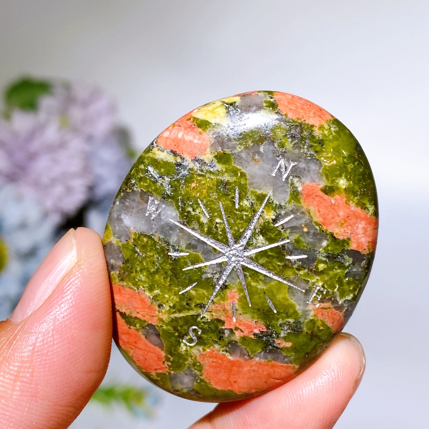 1.9" Crystal Palm with Compass Printing Crystal Healing Bulk Wholesale