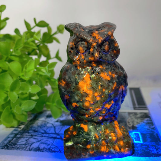 3.5" Yooperlite Owl Crystal Carvings Bulk Wholesale