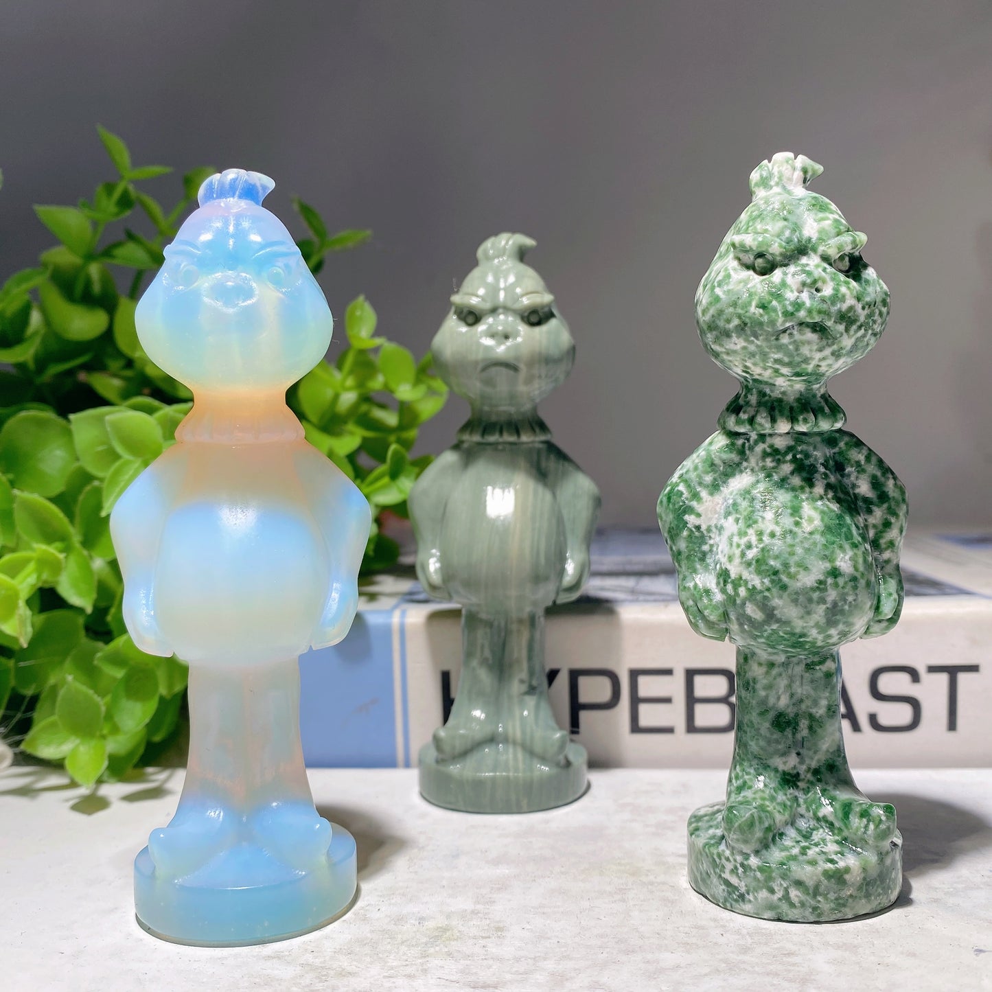 4.2" Mixed Crystal Grinch Carvings Bulk Wholesale