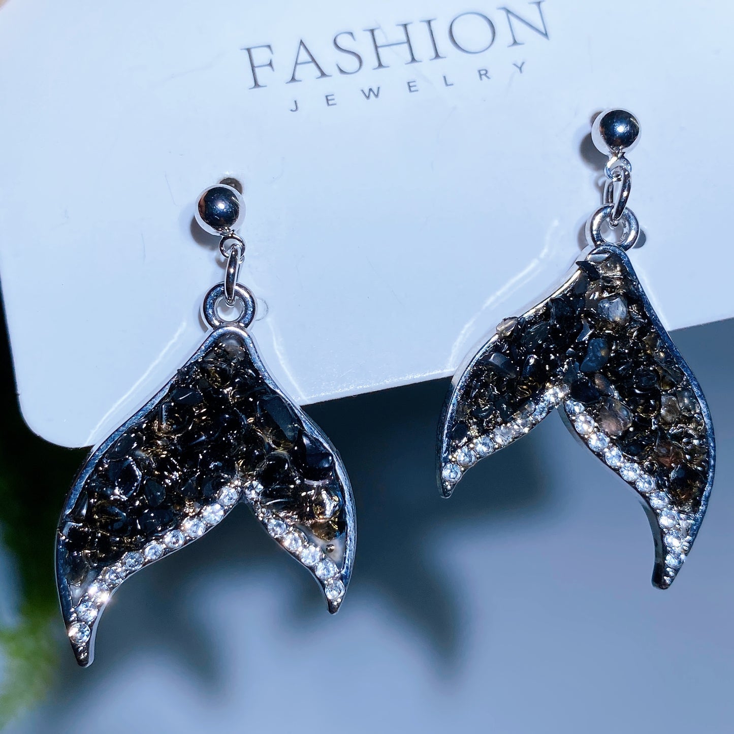 Alloy Metal Crystal Chips Fish Tail Design Earrings Crystal Healing Bulk Wholesale