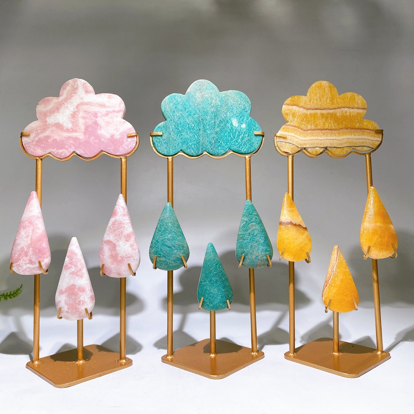 Natural Crystal Cloud Raindrop Carving with Stand Free Form Crystal Healing Bulk Wholesale