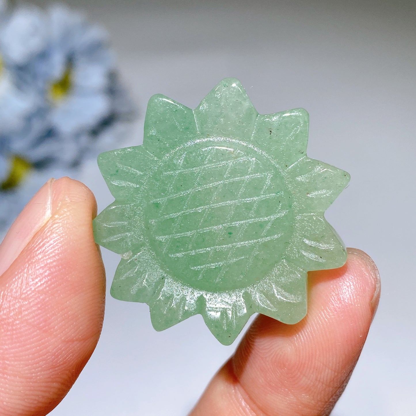 1.3"-1.5" Mixed Crystal Sunflower Carving Bulk Wholesale