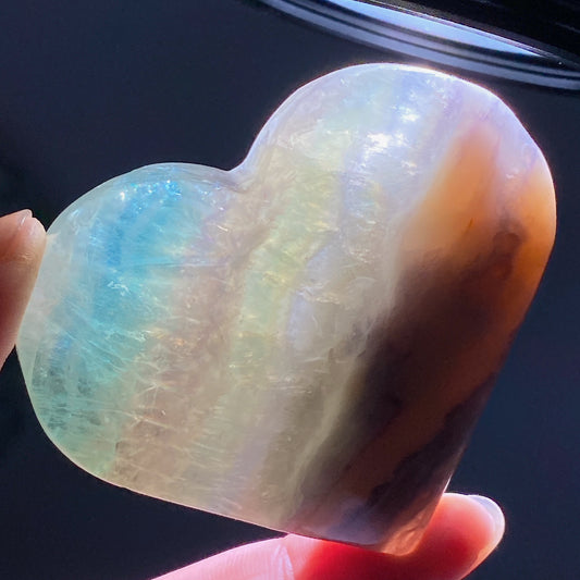 2.1"-2.6" Blue Fluorite Grow with Agate Heart Palm Bulk Wholesale