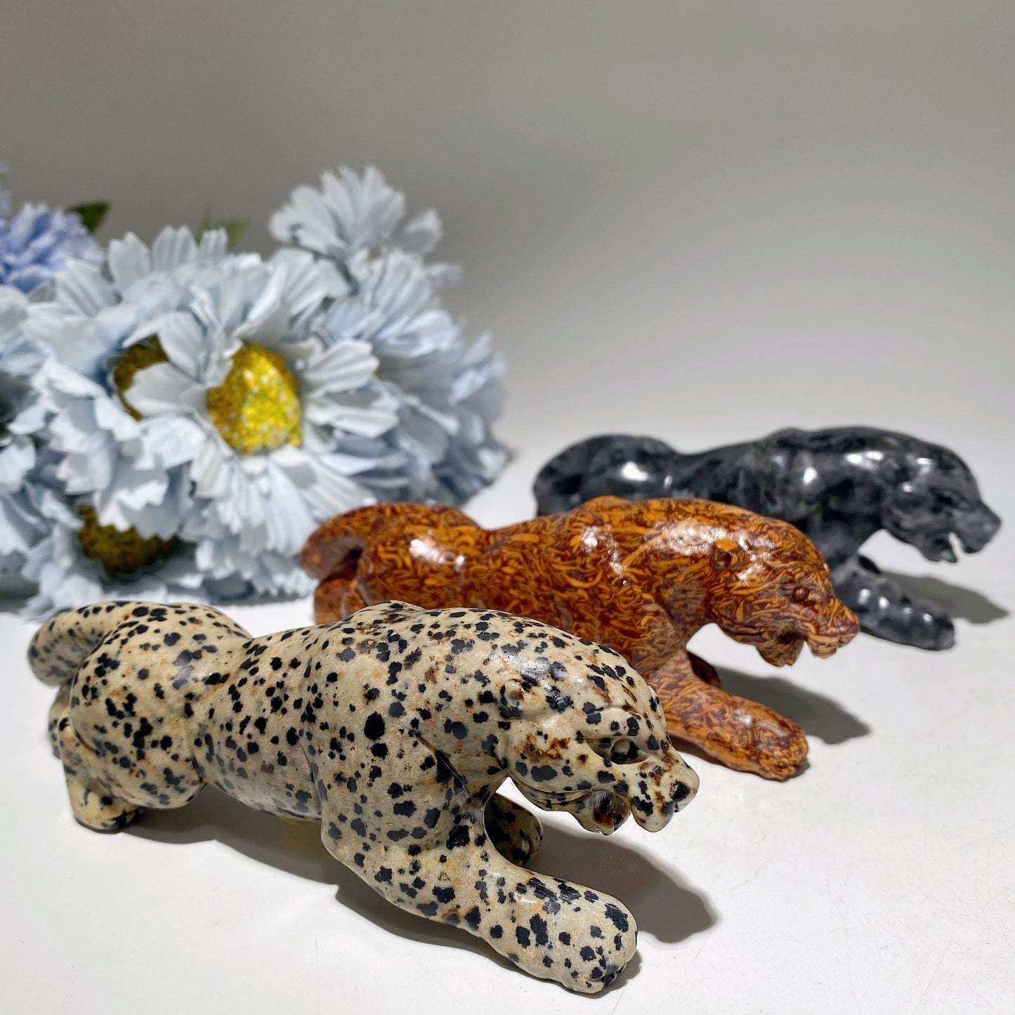4.6" Mixed Crystal Leopard Carvings Bulk Wholesale