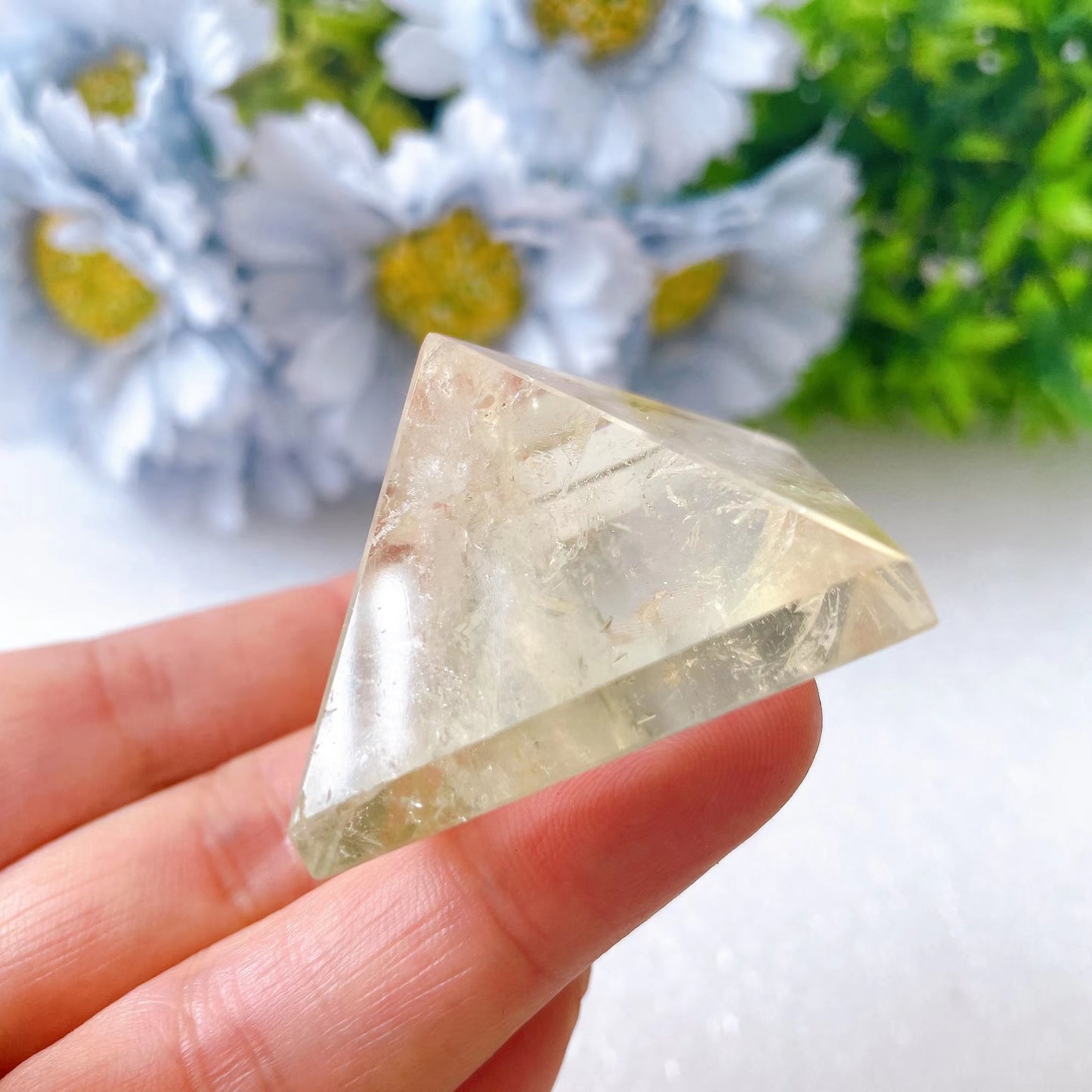 3.5-4cm Citrine Pyramid Crystal Carvings