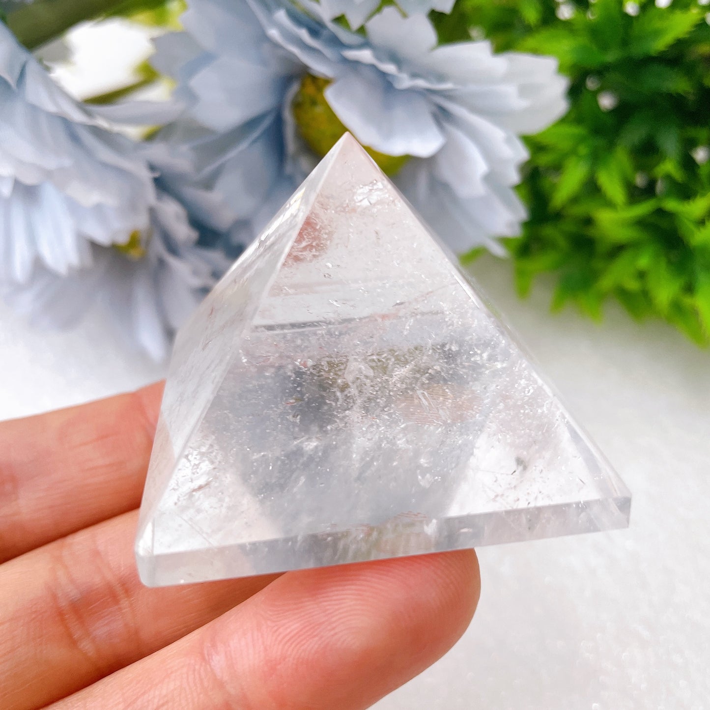 1.3"-1.8" Pyramid Crystal Carvings