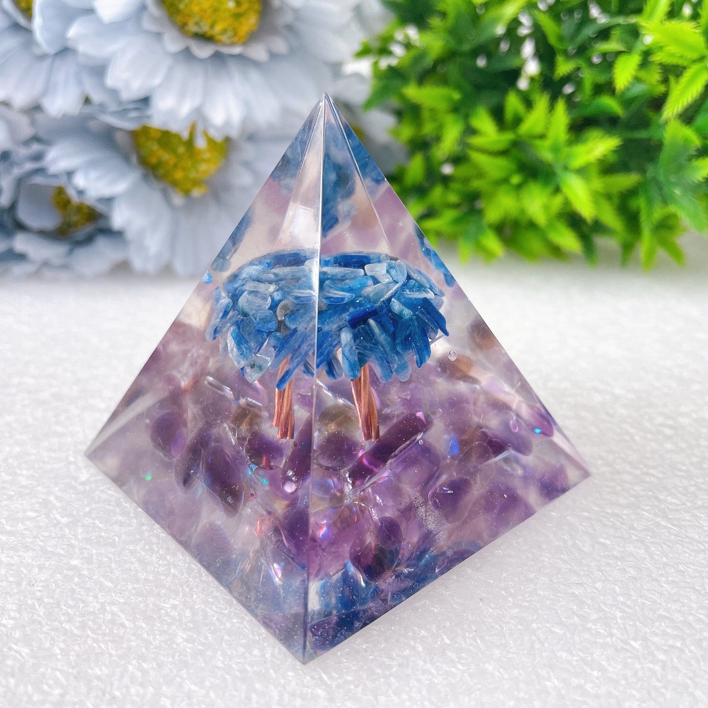 2.3" Resin Crystal Pyramid Free Form