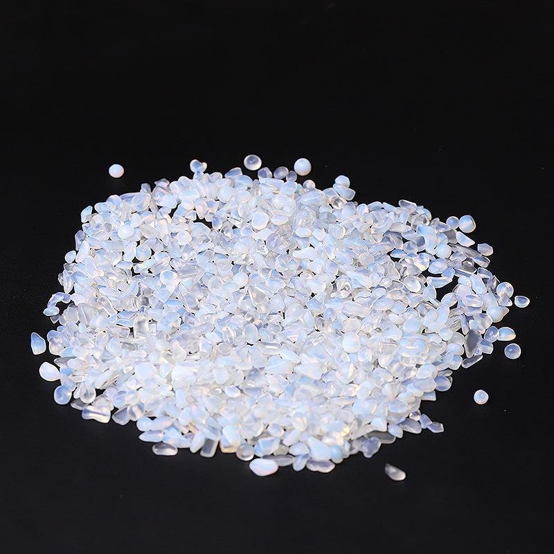 Different Size Opalite Chips Crystal Chips for Decoration