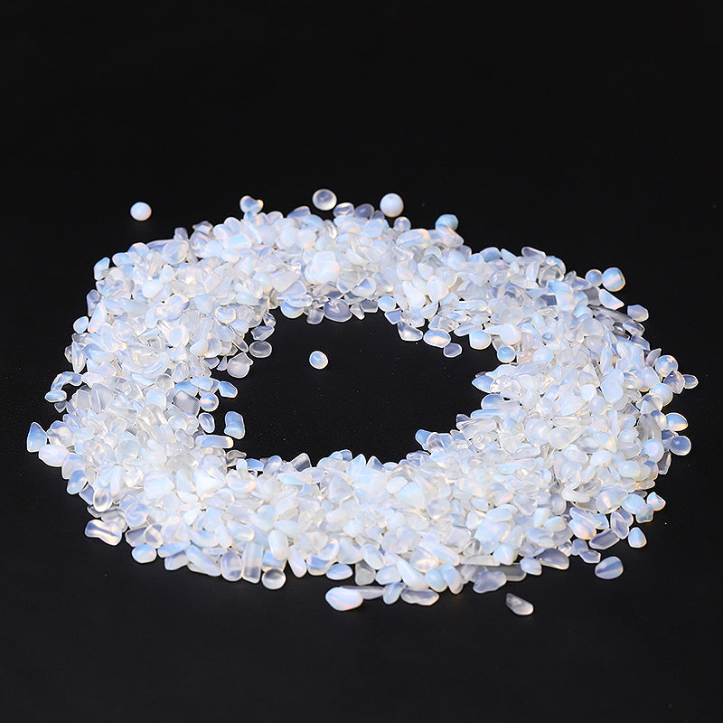 Different Size Opalite Chips Crystal Chips for Decoration