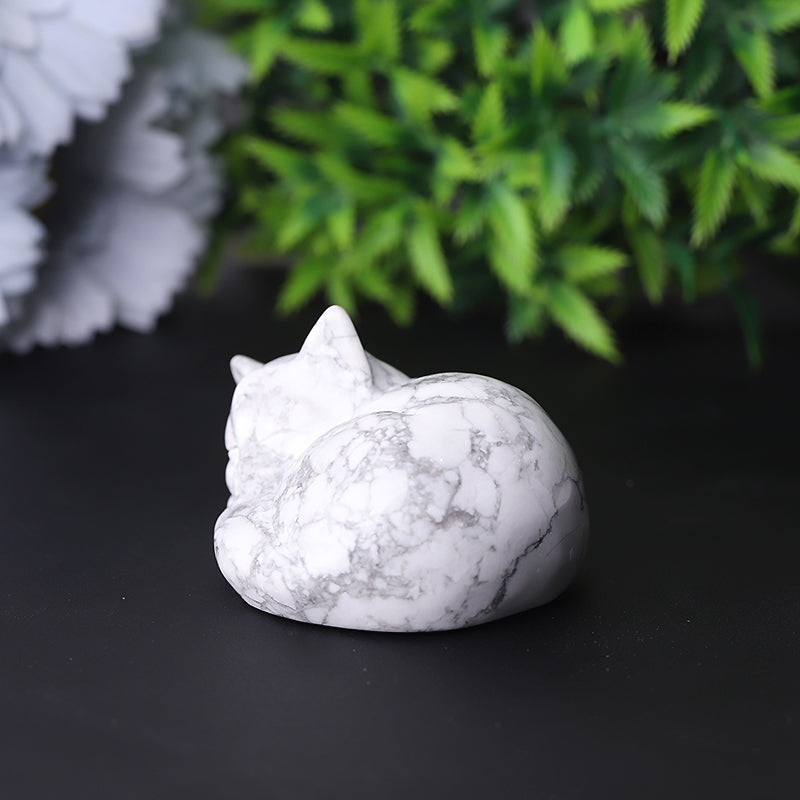 2.1" Howlite Sleeping Cat Crystal Carvings